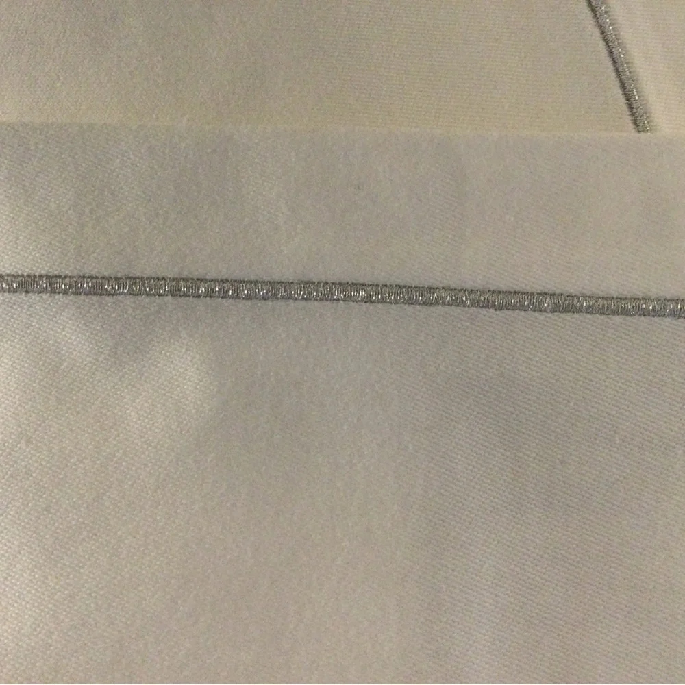Pottery Barn Dinner Napkins